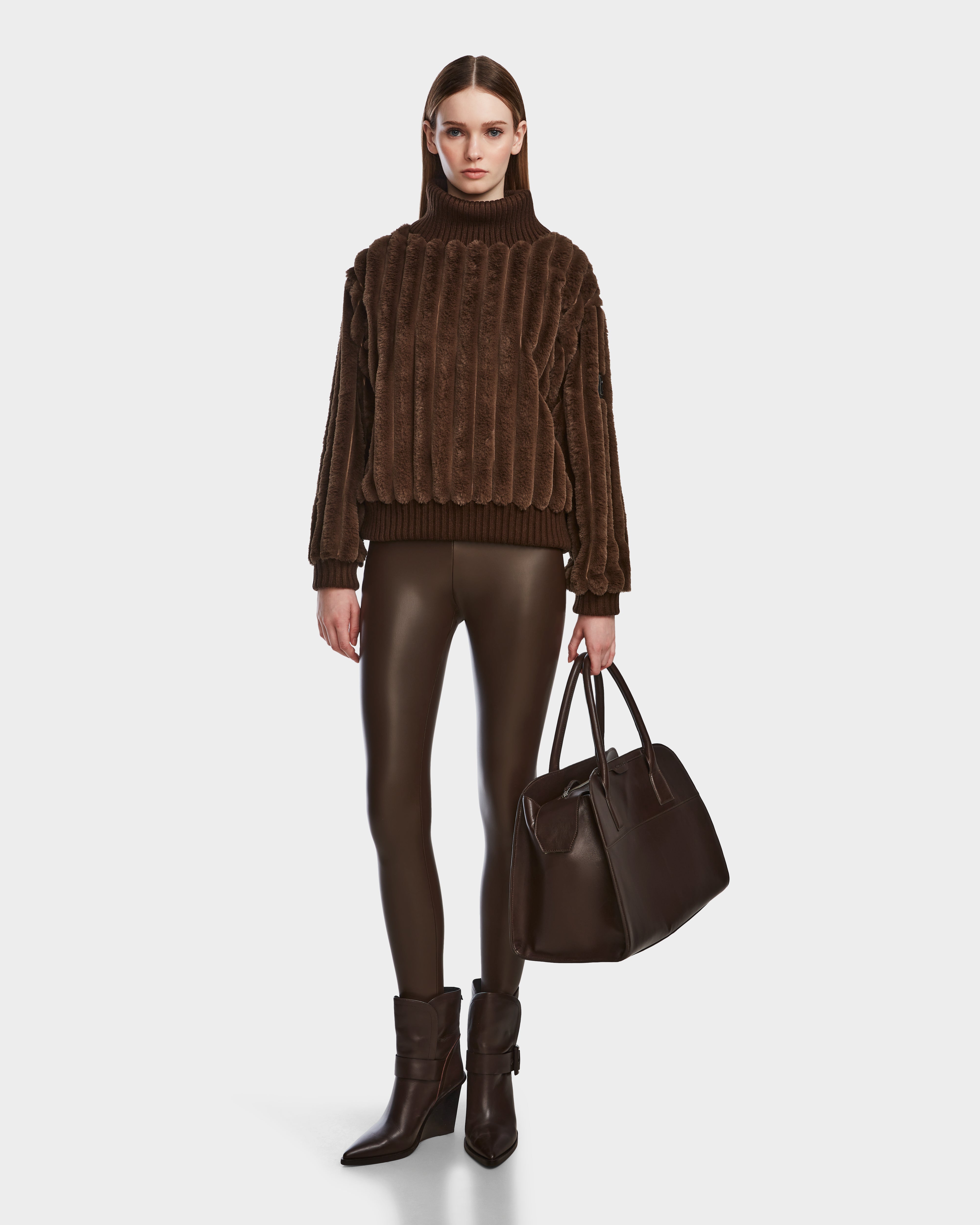 FL24_Layla_8524610_Espresso_Wo