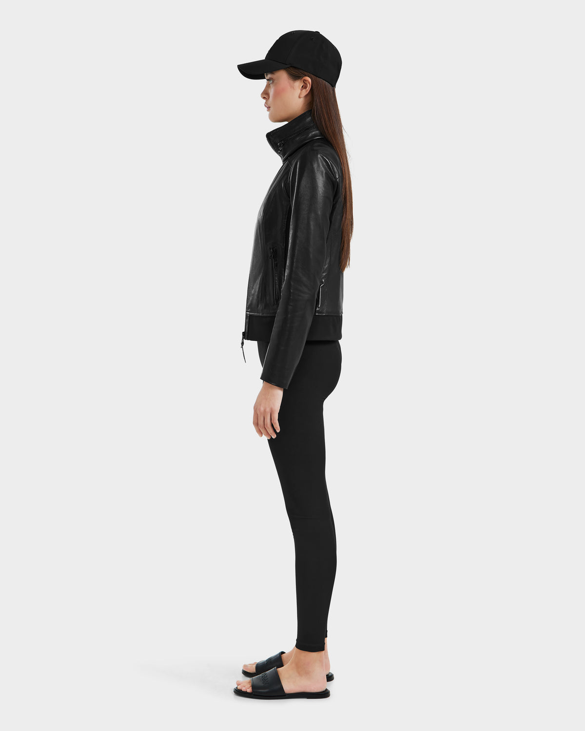 TR25_Rebecca_8125066_Black_Wom