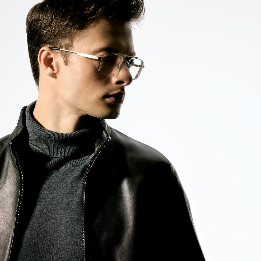 Men's Leather Jacket Buying Guide 2026: Cut, Leather & Fit