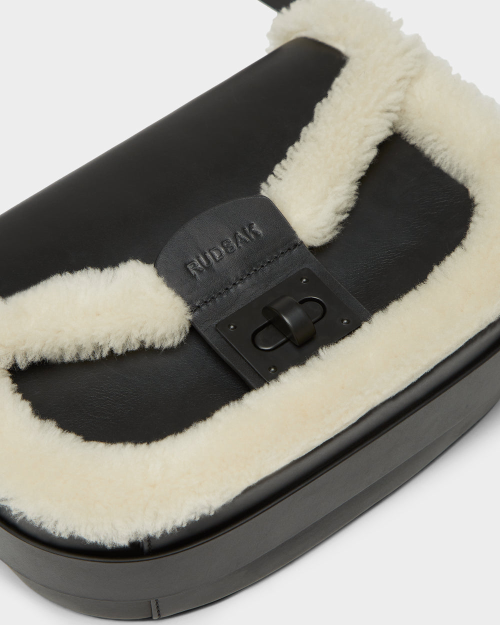 ALORA S - 8324526 Black – Rudsak International