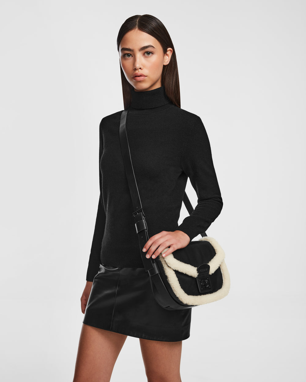 ALORA S - 8324526 Black – Rudsak International