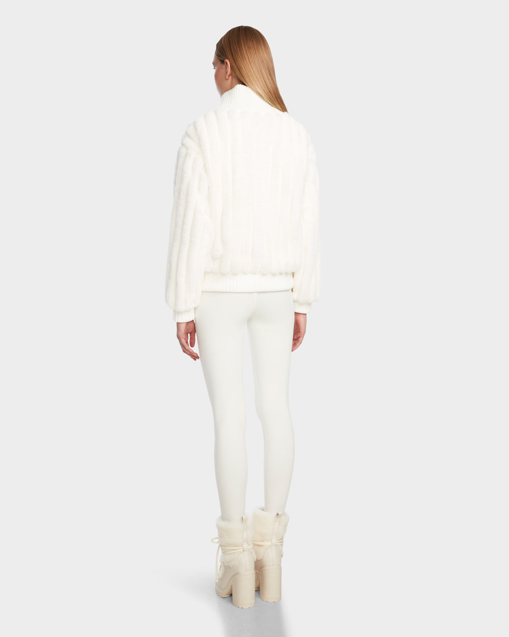 LAYLA RUDSAK Women's Faux Fur Turtleneck: Chic Warmth & Luxury