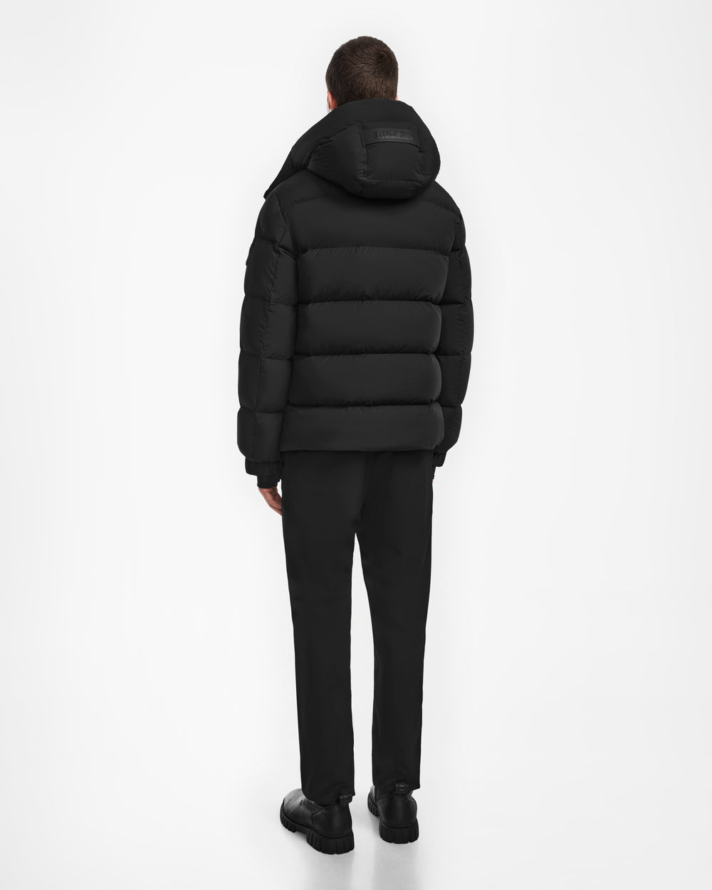 VINCE M - 6124561 Black – Rudsak International