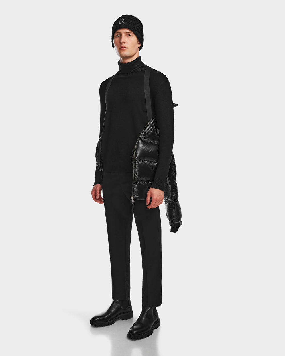 VINCE S - 6124560 Black – Rudsak International