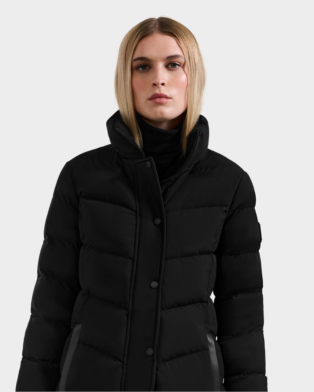 【新品】RUFFLOG STRAIGHT QUILT PUFFER JACKET ELISA - L123516 Black – Rudsak International