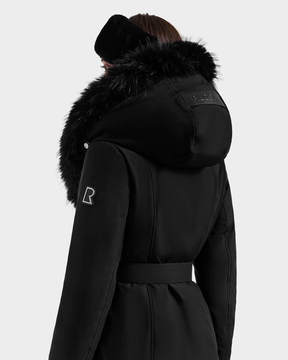 ISELLE Black L125547 Outerwear - Shop Our Latest Promotion