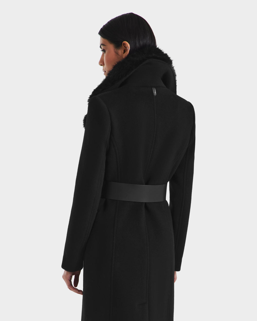 RUDSAK MANDY Women's Wool Coat | Faux Fur Collar & Tailored Fit