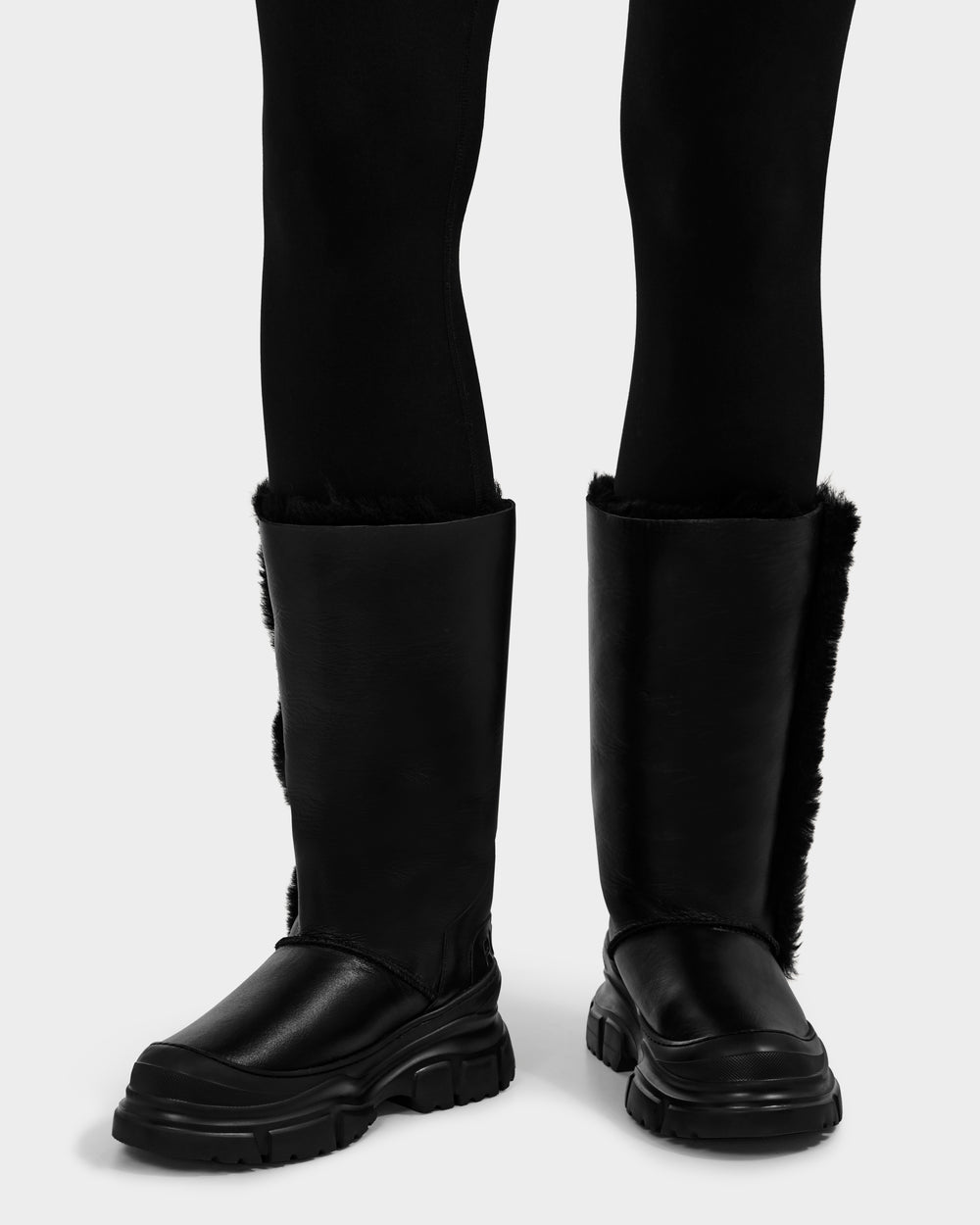 RAVENNA Women's Elegant Leather Shearling High Winter Boot