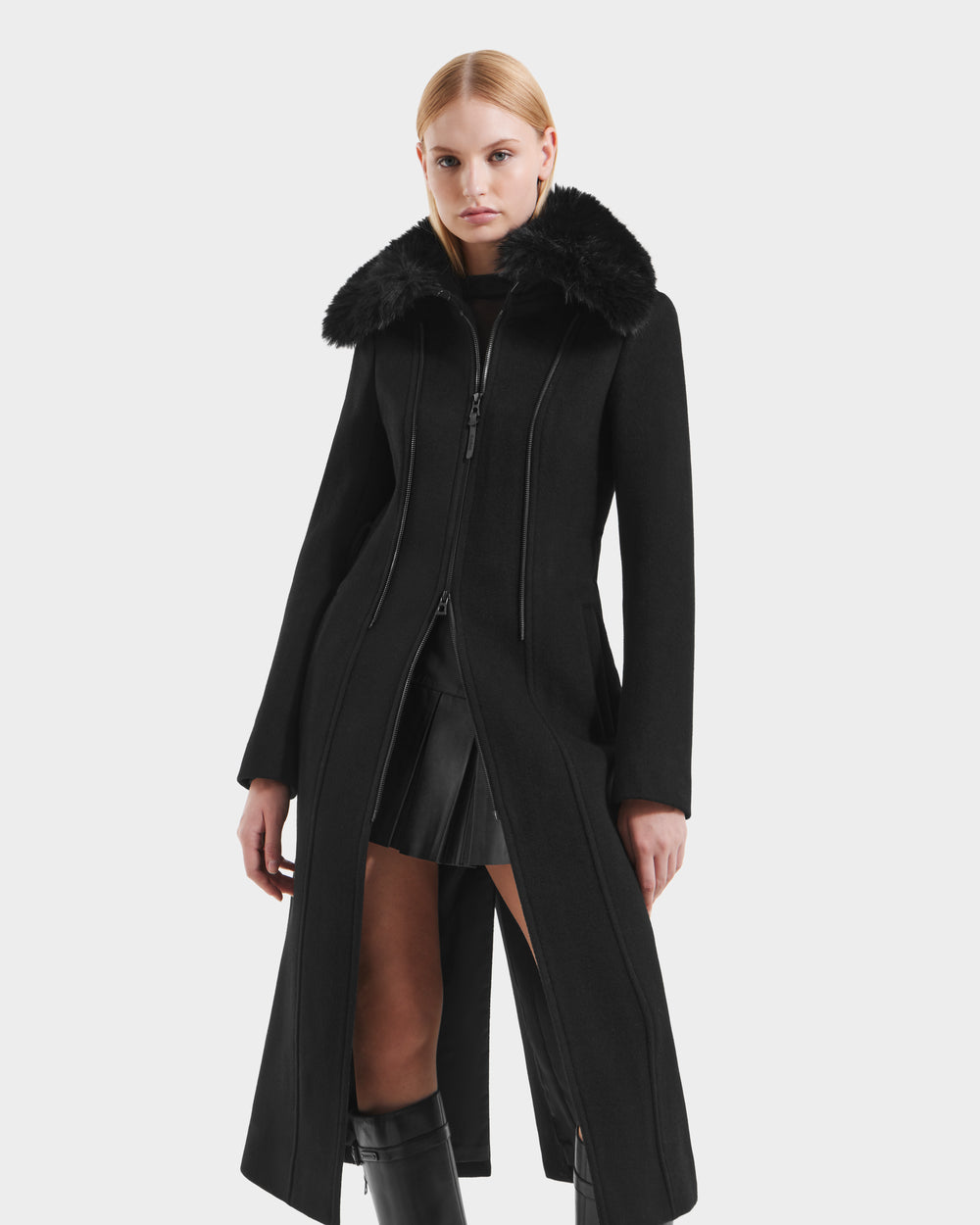 RUDSAK VIRGINIE Black Women's Wool Peacoat | Faux Fur Collar