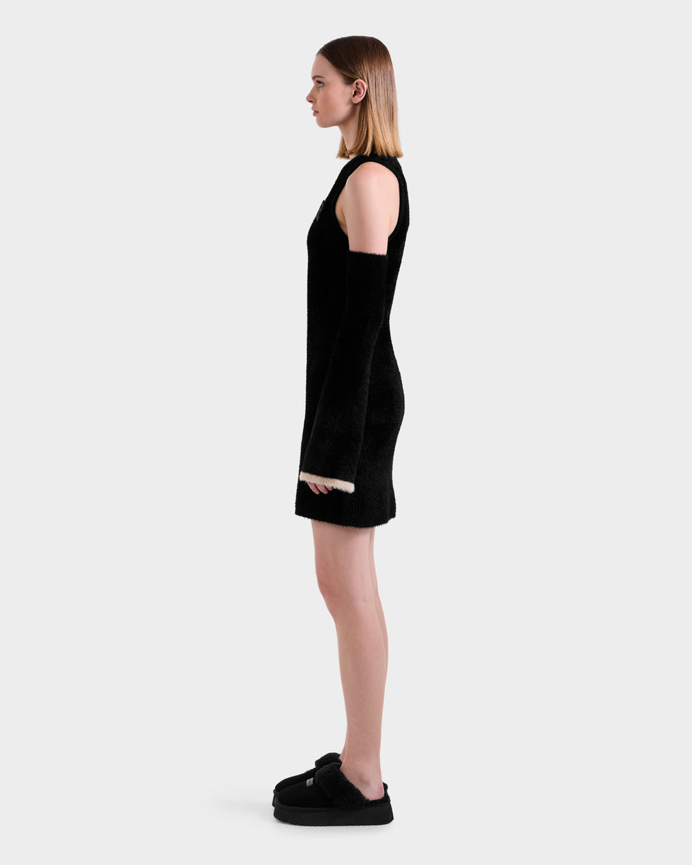 Rudsak Zarah Women's Fitted Plush Knit Cold-Shoulder Dress With Removable Sleeve (Black / XS/S)