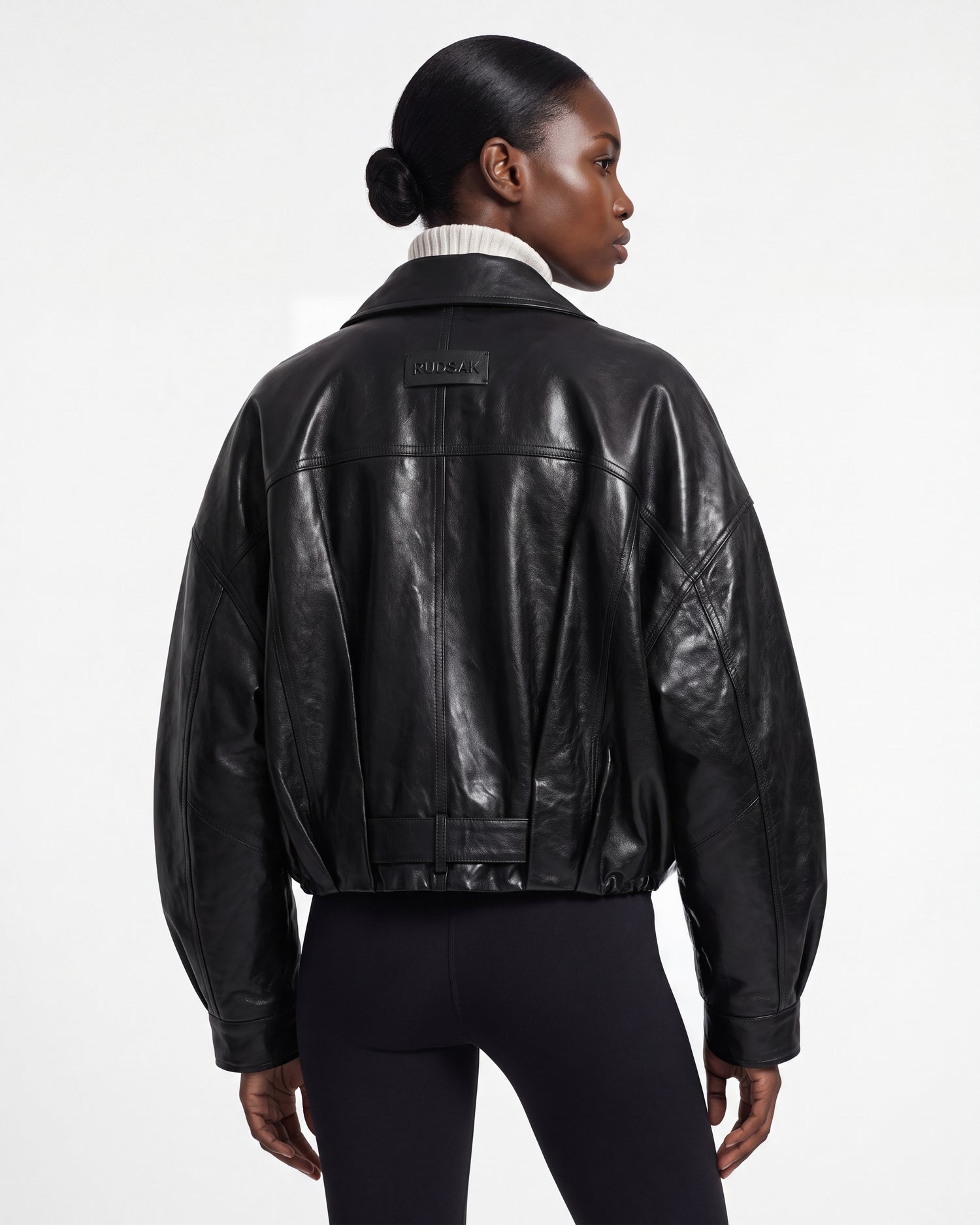 AVITA - 8126938 Black