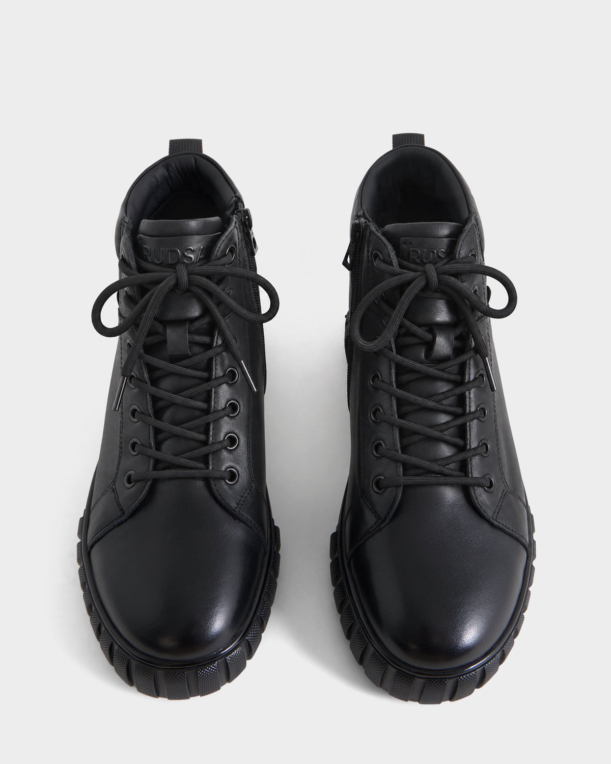 DAVE - 6226501 Black men’s lace-up ankle boots featuring side zippers and lugged rubber soles.