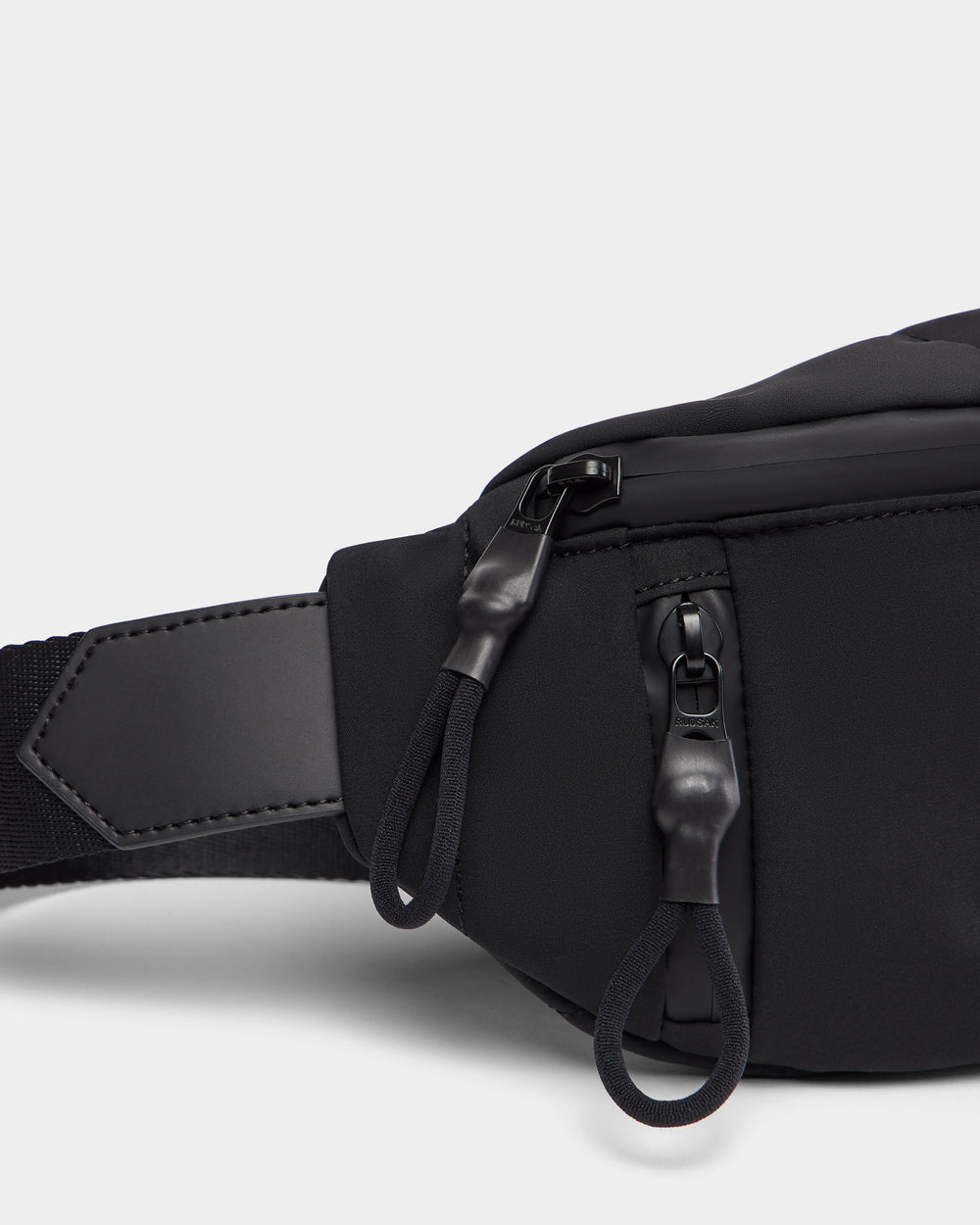 RUDSAK RILO Unisex Fanny Pack – Sporty, Matte & Waterproof