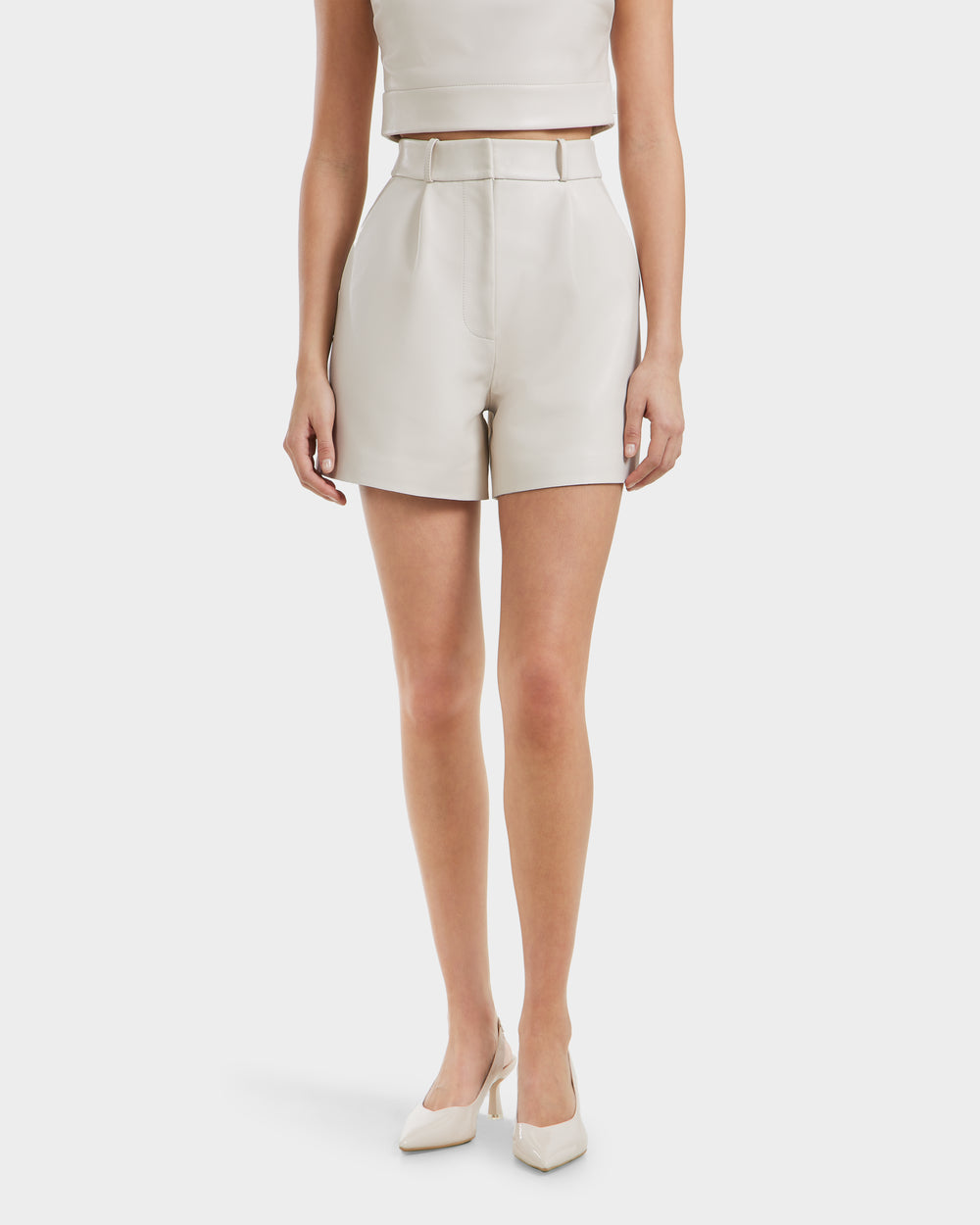 RUDSAK TERRIE X: Women's Premium Pleated Leather Shorts – Rudsak