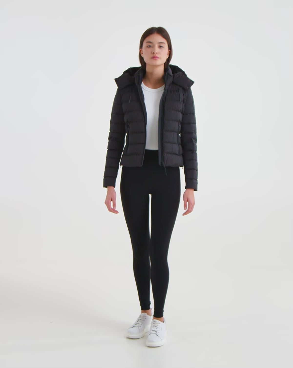 たろー　レディース　BLK M MELISSA RUDSAK Lightweight Down Coat for Women - Water & Wind