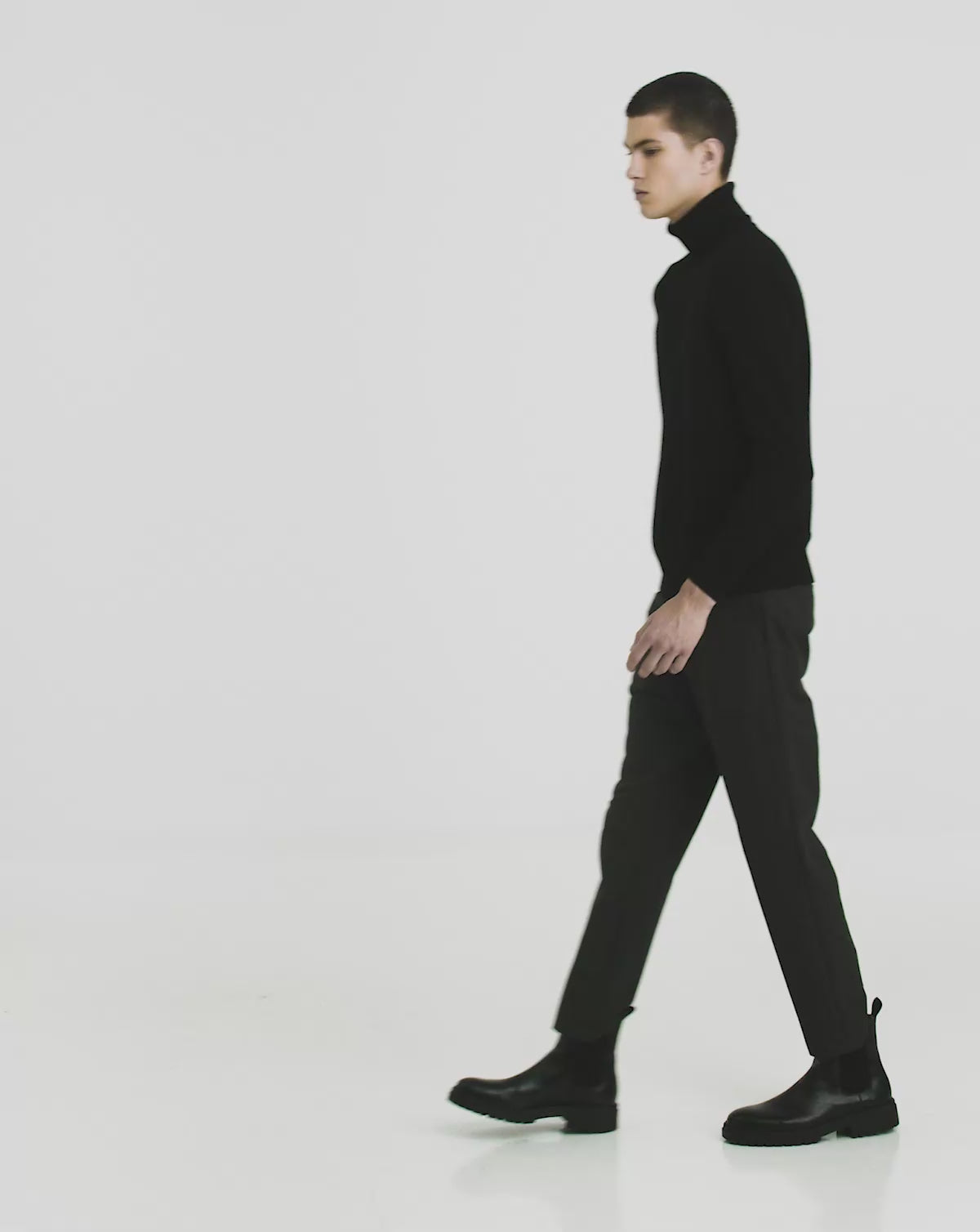 MARK & LONA ブラックタートルネック 40 MARK & LONA ブラックタートルネック 40