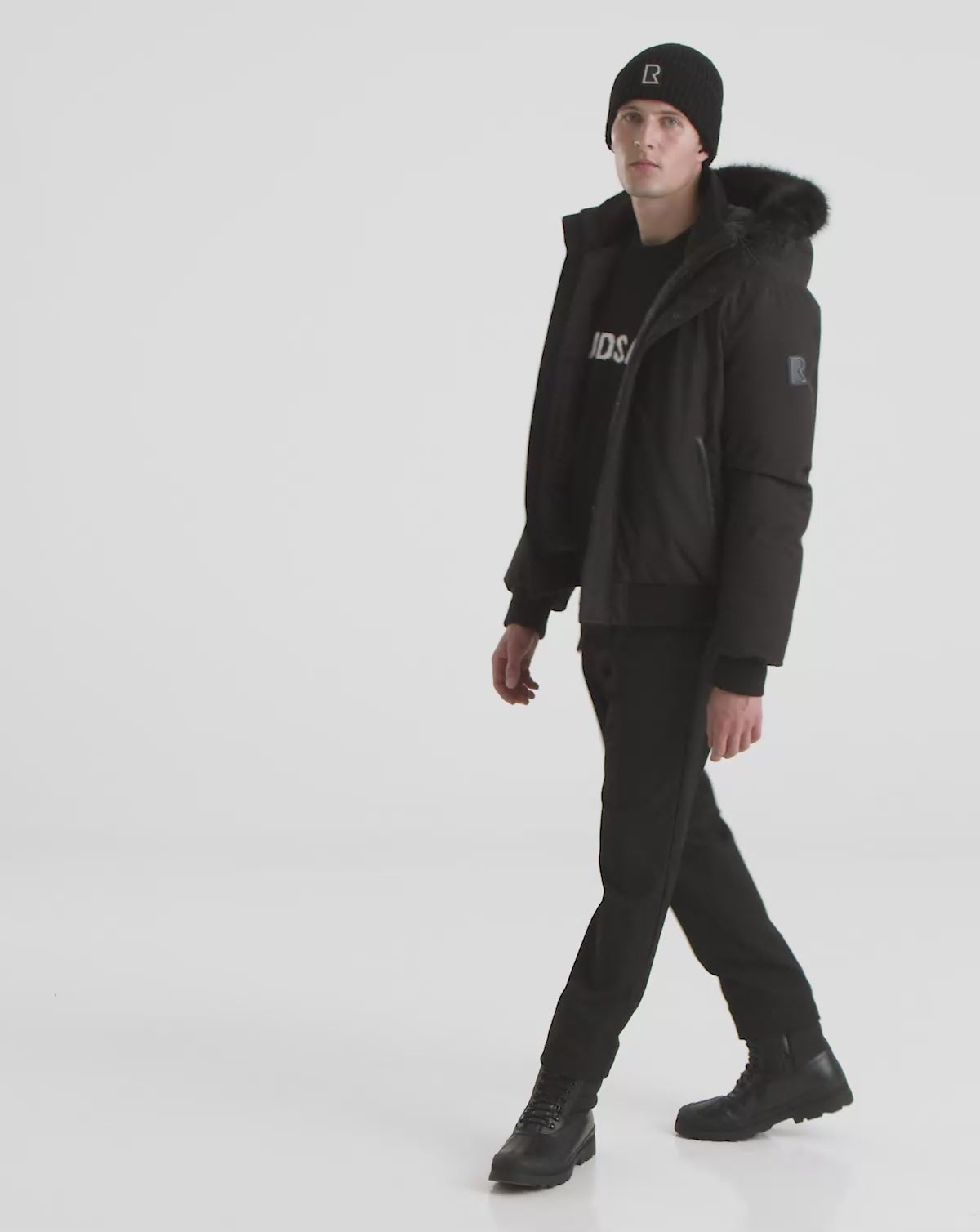 DEACON - M123513 Black/Black