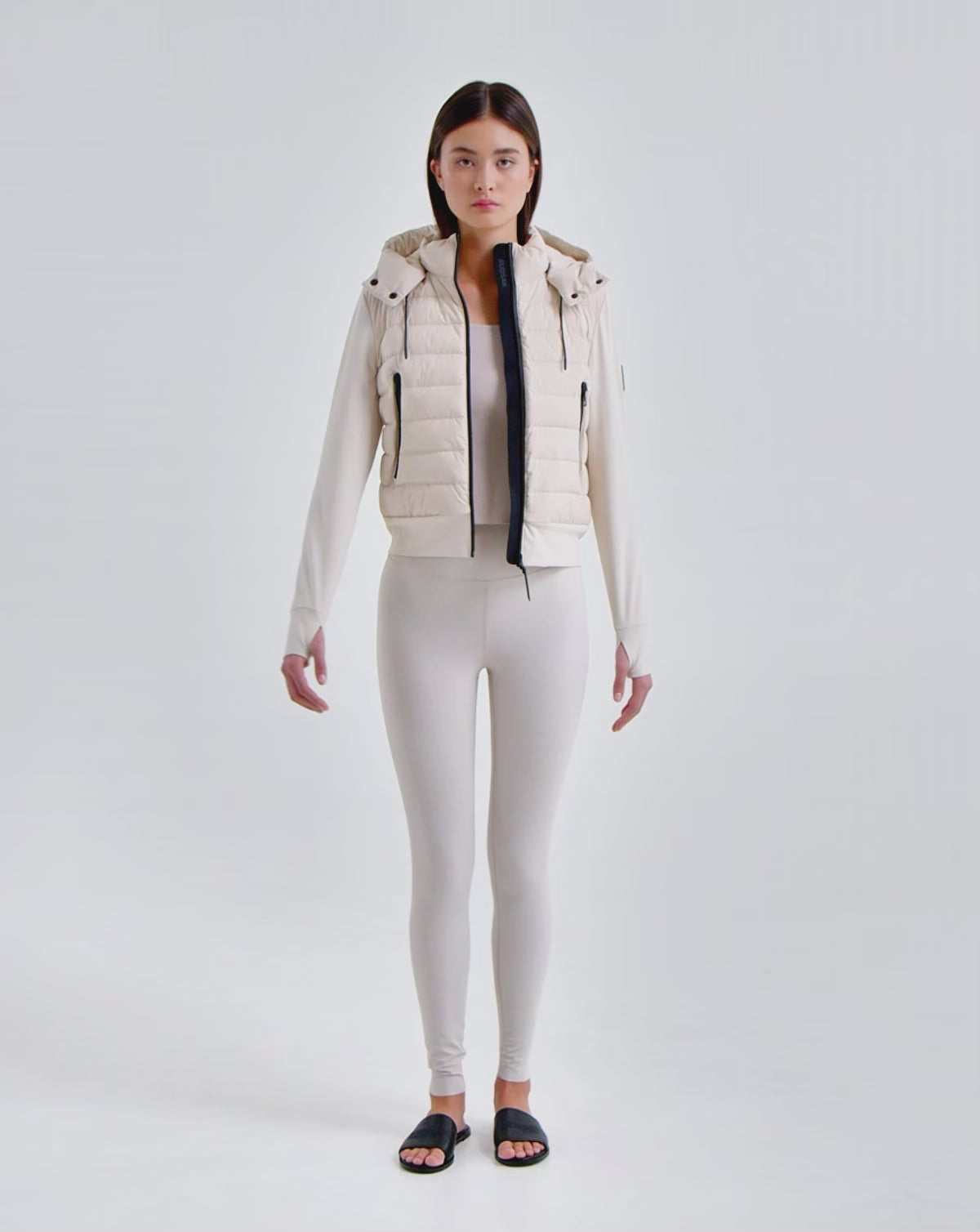 ブリーフィング ジップアップブルゾン ホワイト レザーロゴ レディース c594bf14b3214625b8205ebfcd9136